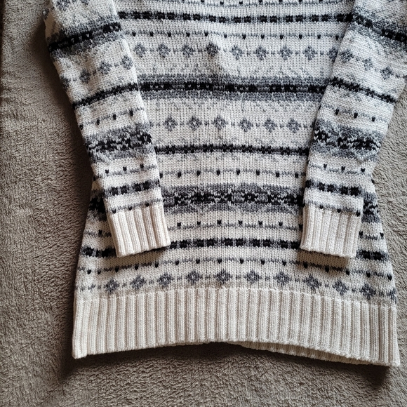 G.H. Bass & Co long cardigan size medium - Picture 11 of 13